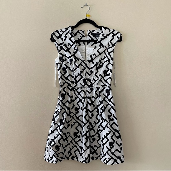French Collection Patterned Dress - Picture 9 of 10